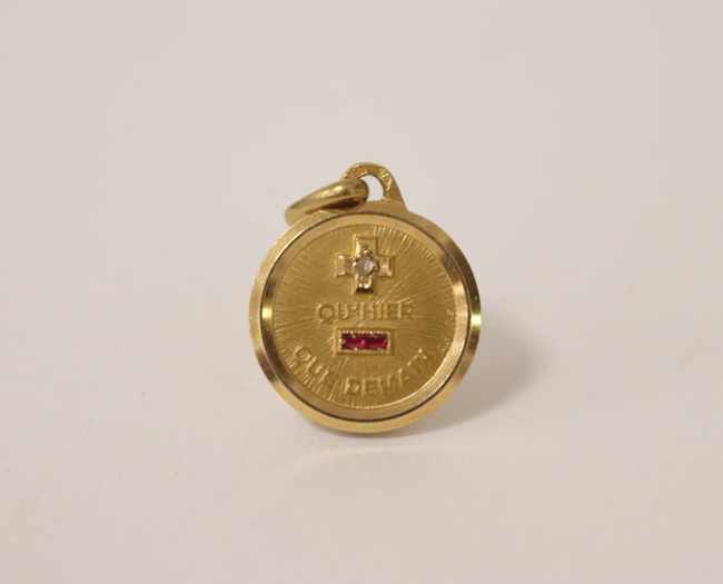 MÉDAILLE en or jaune (750)  à décor d'une...