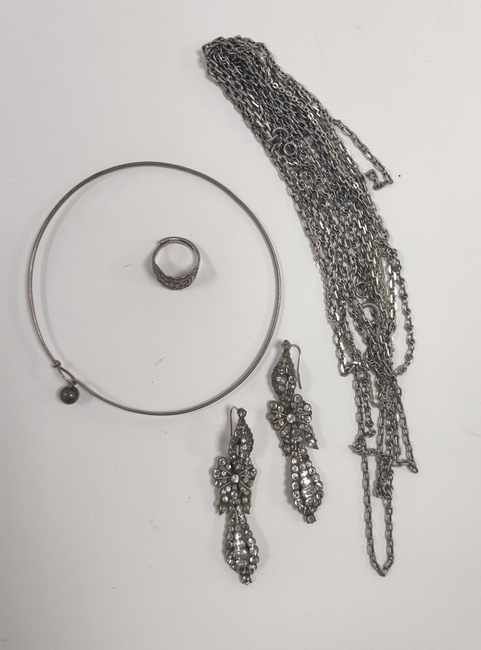LOT en argent (925) comprenant : une paire...