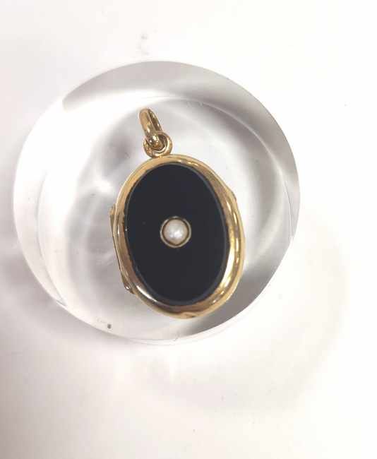 PETIT PENDENTIF porte-photo ovale en or jaune...