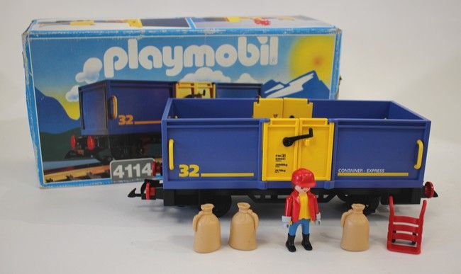 PLAYMOBIL