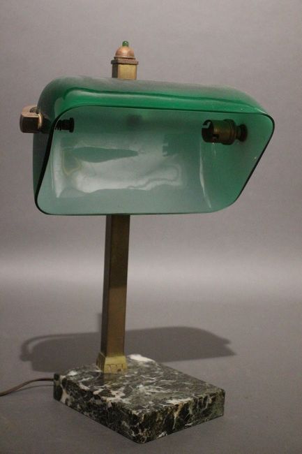 LAMPE DE BUREAU en laiton et base en marbre...