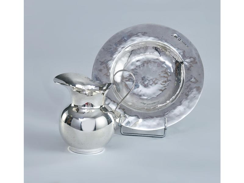 PETIT PICHET en argent uni (Haut. 11,5 cm)...