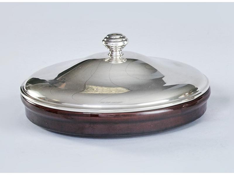 PETIT PLATEAU A BEURRE ET SA CLOCHE en argent,...