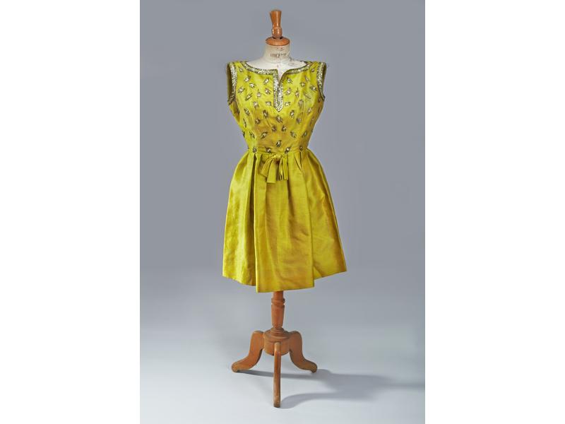 CHRISTIAN DIOR boutique, circa 1962, n°2...