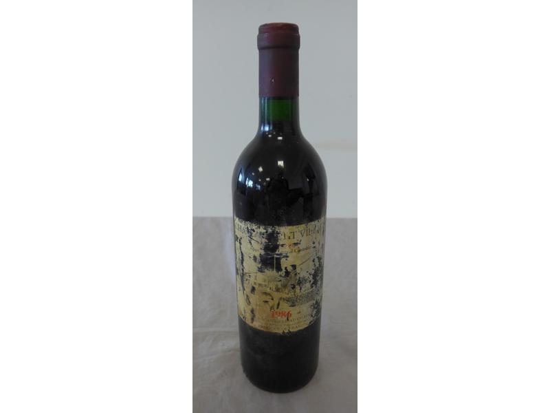 1 Blle CH. PETIT VILLAGE Pomerol 1986