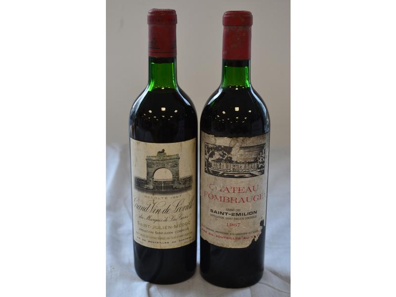 LOT DE DEUX BOUTEILLES comprenant