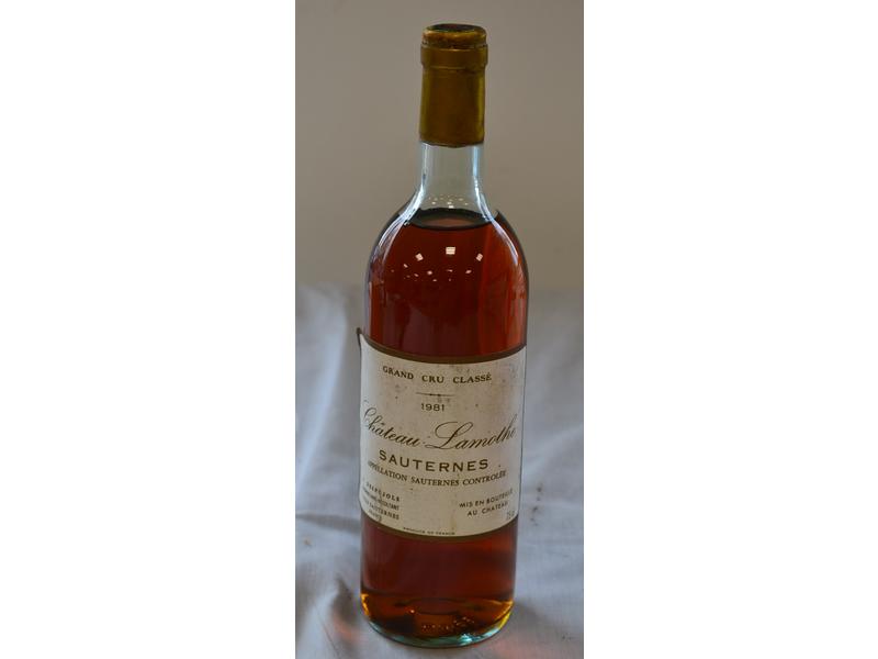 1 Blle CH. LAMOTHE Sauternes GCC 1981	
Et....