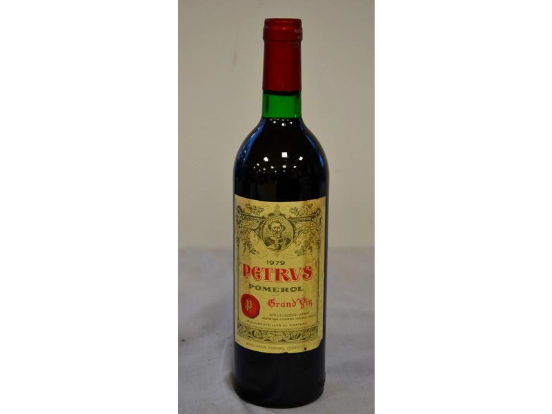 1 Blle PETRUS Pomerol 1979