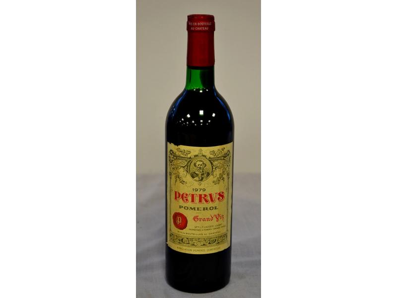 1 Blle PETRUS Pomerol 1979