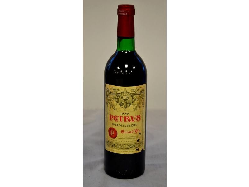 1 Blle PETRUS Pomerol 1979