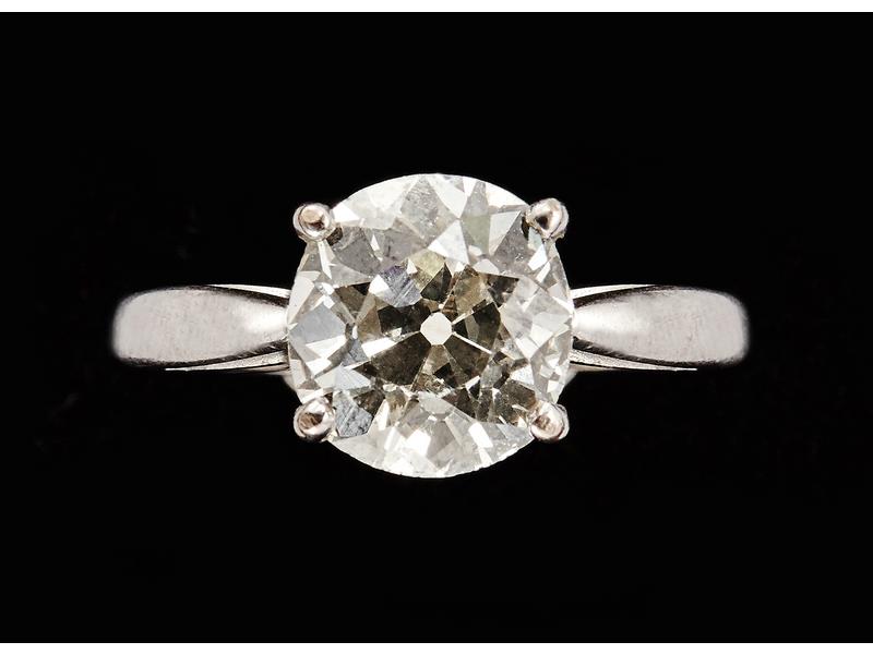 BAGUE SOLITAIRE en or gris 18K (750) sertie...