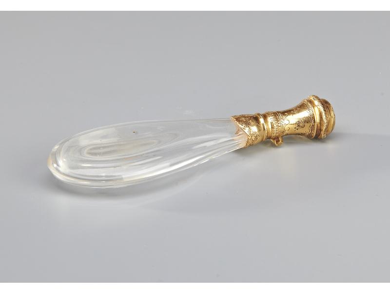 FLACON à parfum en forme de poire en cristal,...