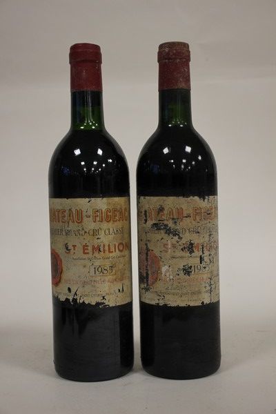 2 Blles CH. FIGEAC St Emilion 1er GCC 19...