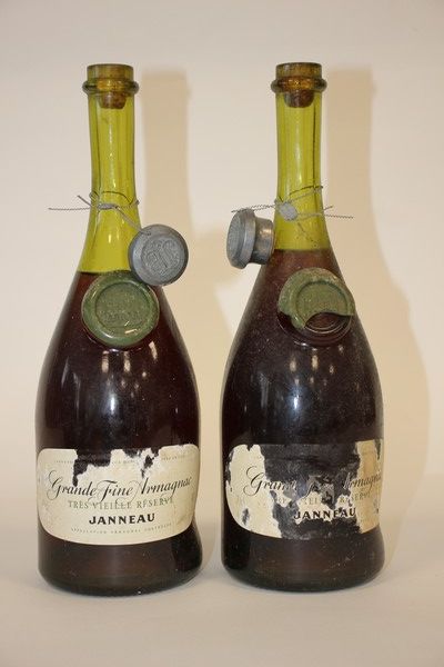 2 Blles (70 cl) Grande Fine Armagnac, Très...