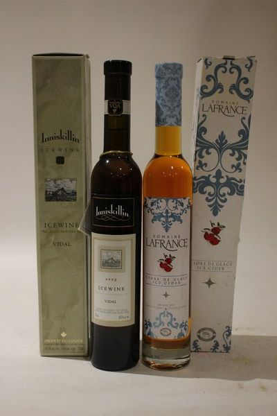 Lot de 2 blles de vins canadiens comprenant...