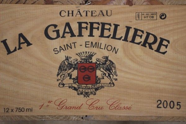 12 Blles CH. LAGAFFELIERE St Emilion 1er...