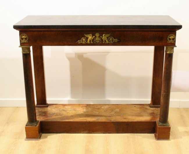 CONSOLE rectangulaire en acajou et placage...