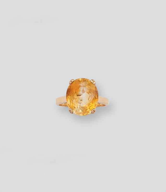 BAGUE en or (750) sertie d'une citrine taille...