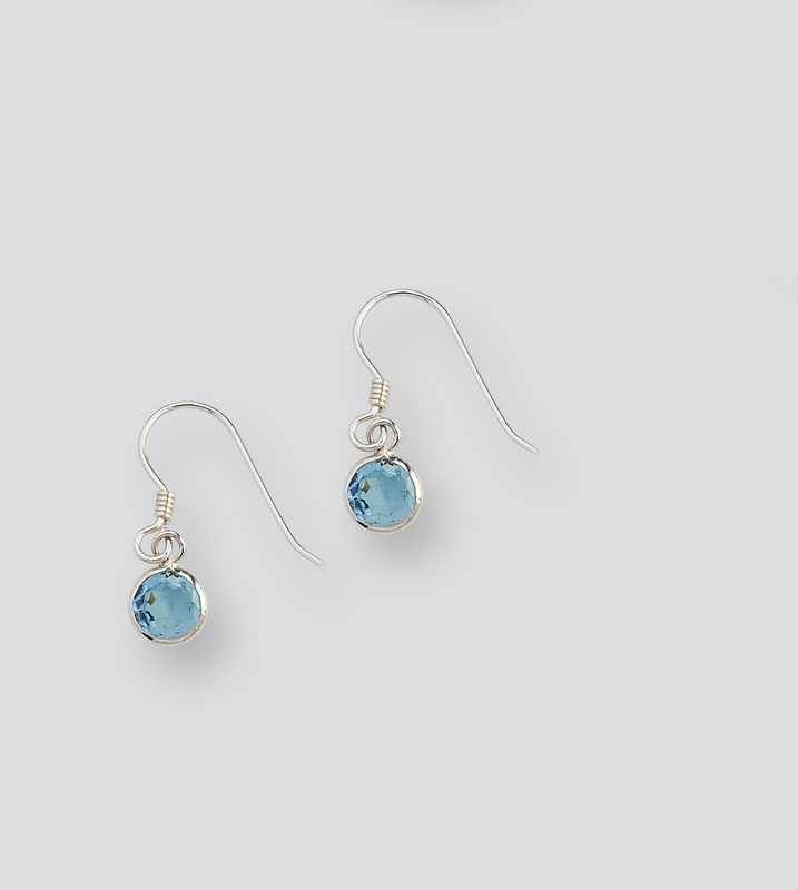 PAIRE DE BOUCLES D'OREILLES en argent (925)...