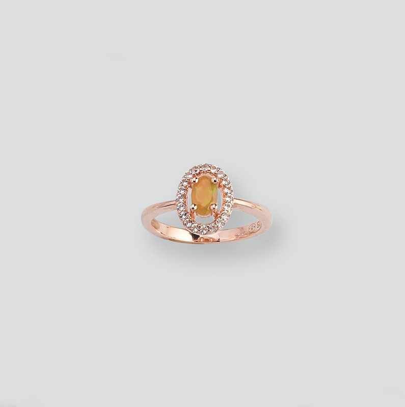 BAGUE en argent rose (925) sertie d'une opale...