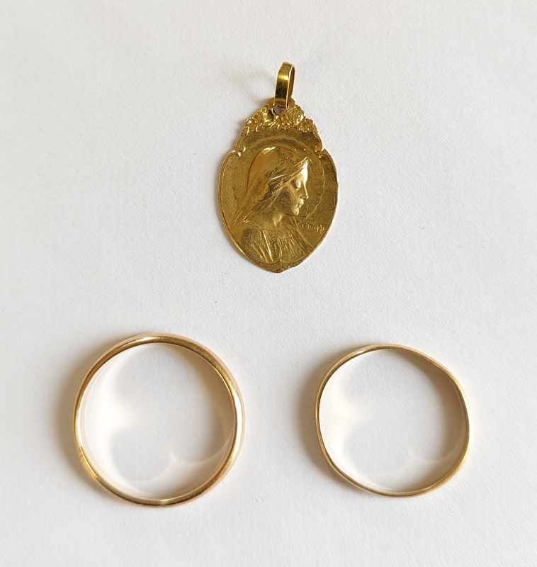 MEDAILLE A LA VIERGE en or (750)