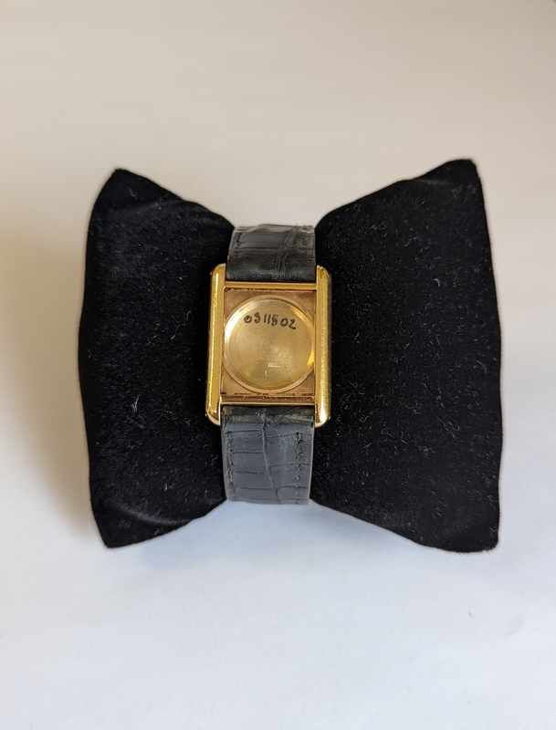 MONTRE DE DAME à boîtier or (750), bracelet...