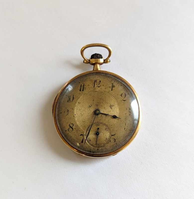 MONTRE DE GOUSSET en or jaune (750), le cadran...