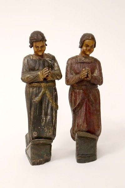 DEUX ANGES agenouillés en prière, en bois...