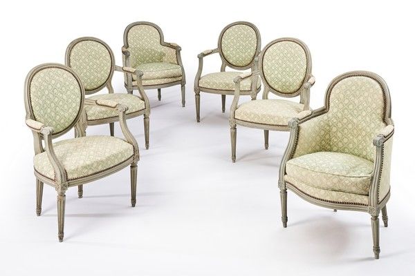 DEUX BERGÈRES ET QUATRE FAUTEUILS à dossier...
