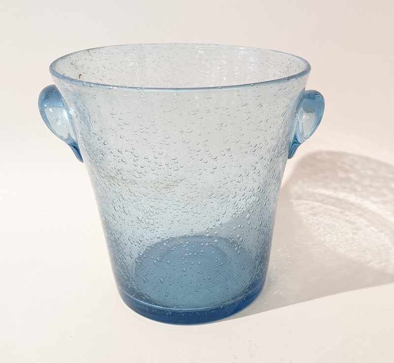 SEAU A CHAMPAGNE de forme évasée en verre...