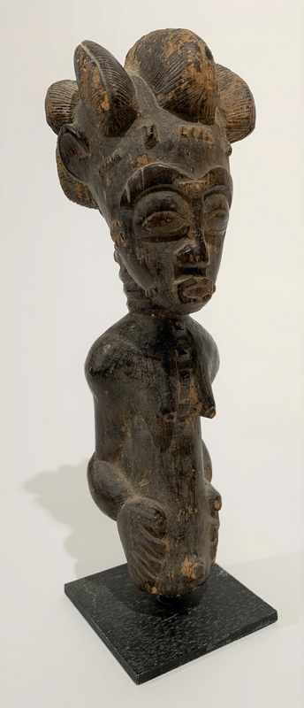 BUSTE DE STATUETTE féminine à coiffure tressée...