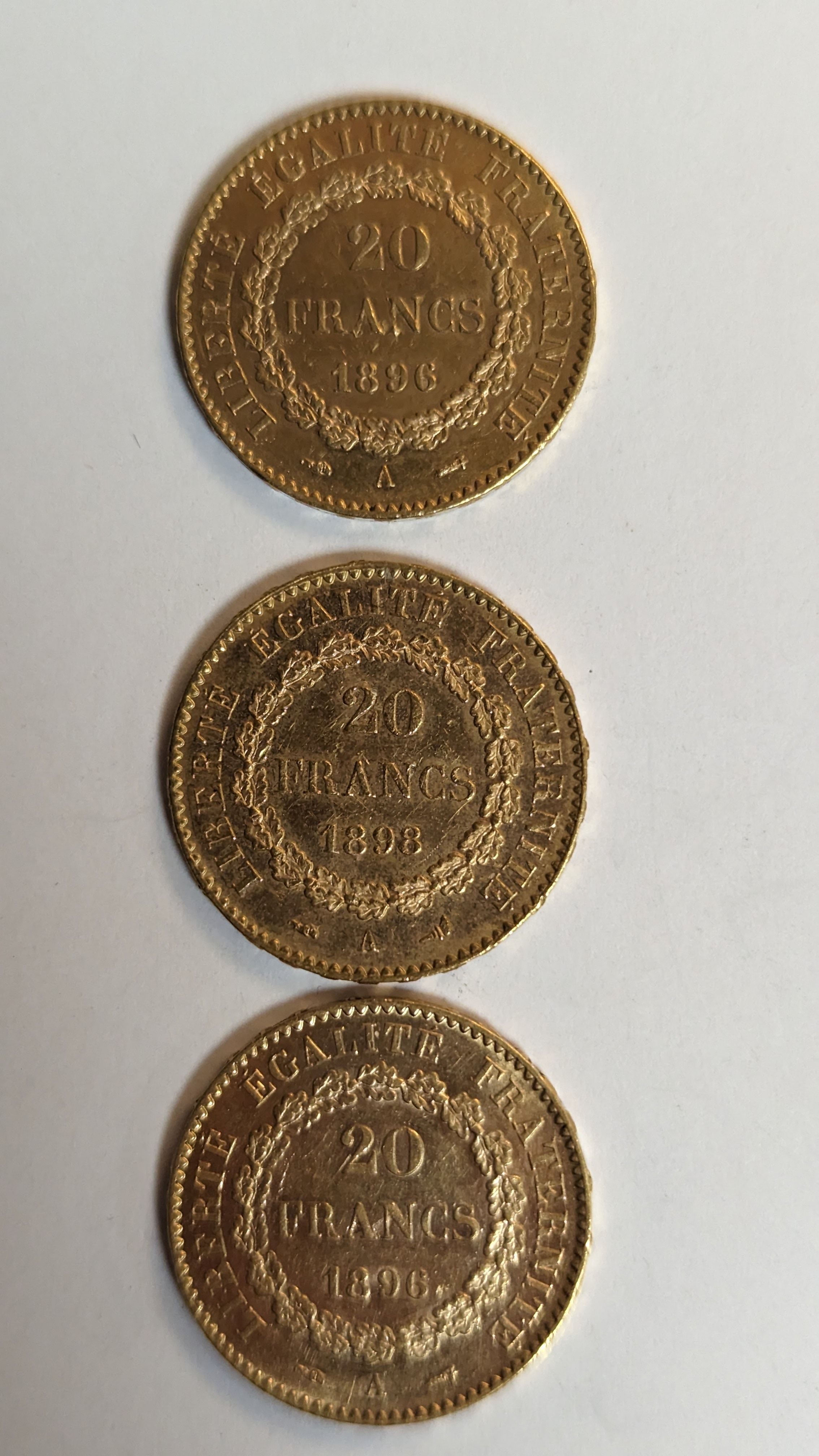 3 PIECES DE 20 FRANCS en or. Graveur Dupré....