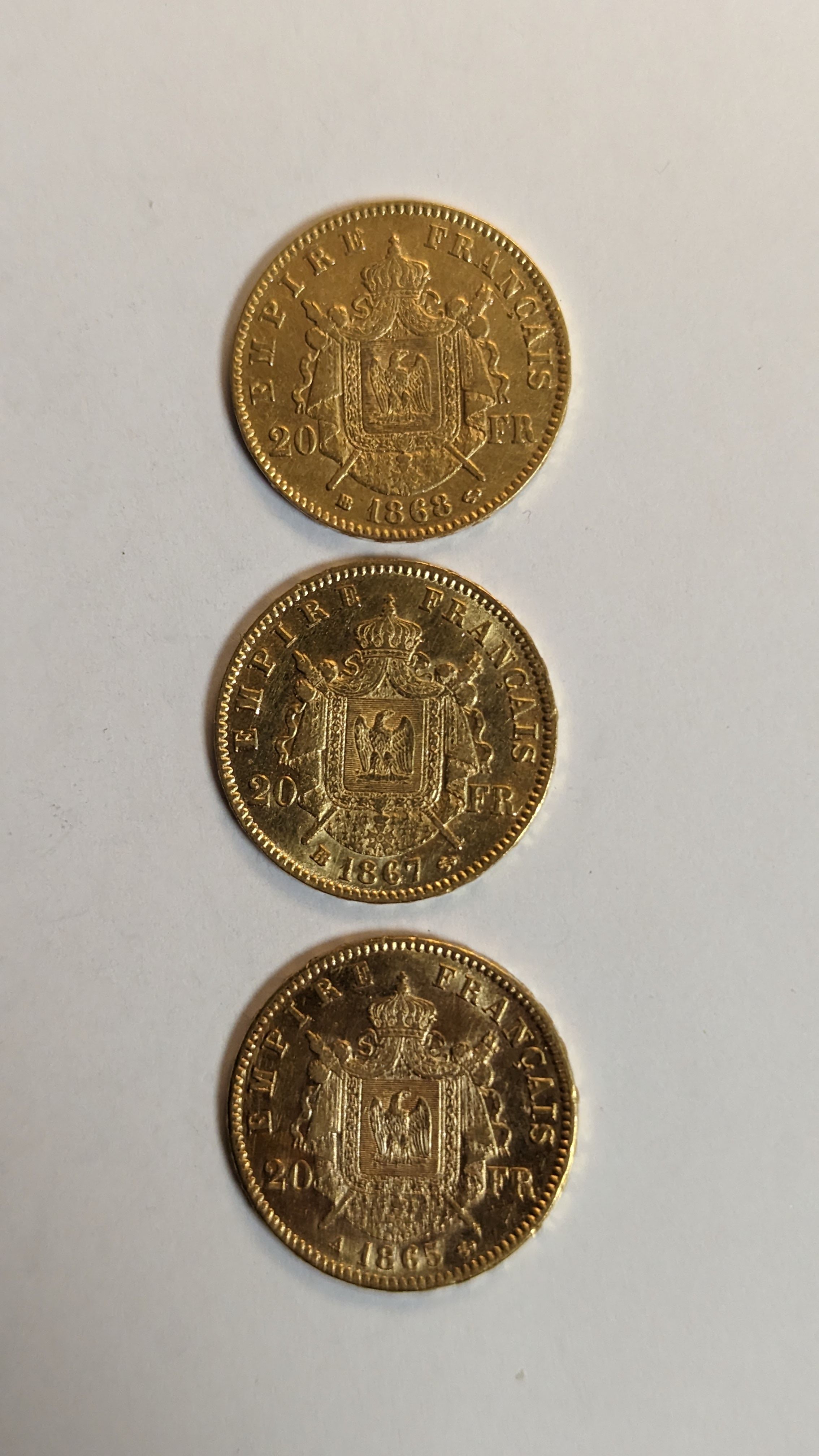 3 PIECES 20 FRANCS en or. Graveur Barre....