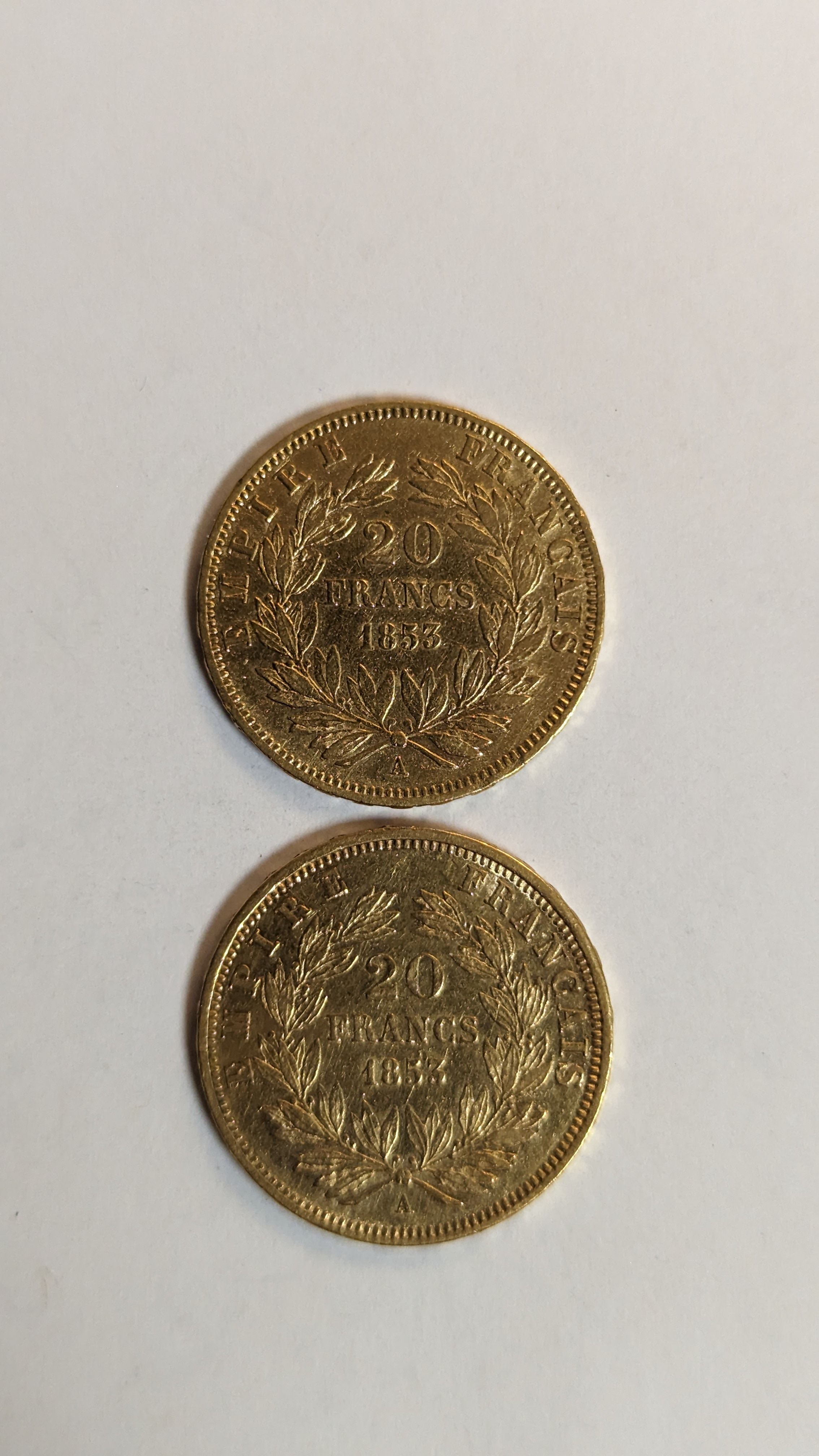 2 PIECES DE 20 FRANCS en or. Graveur Barre....
