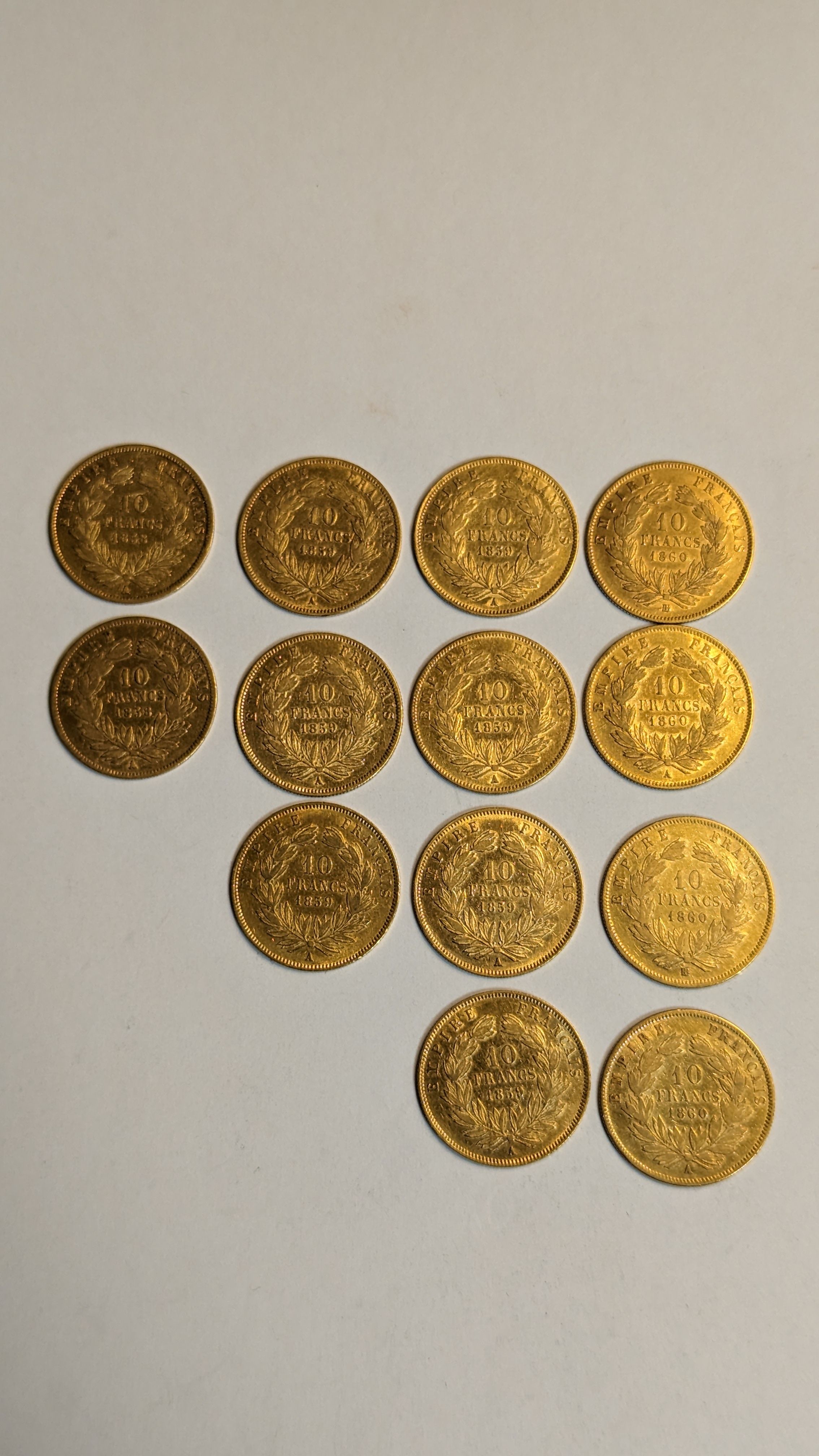 13 PIECES DE 10 FRANCS en or. Graveur Barre....
