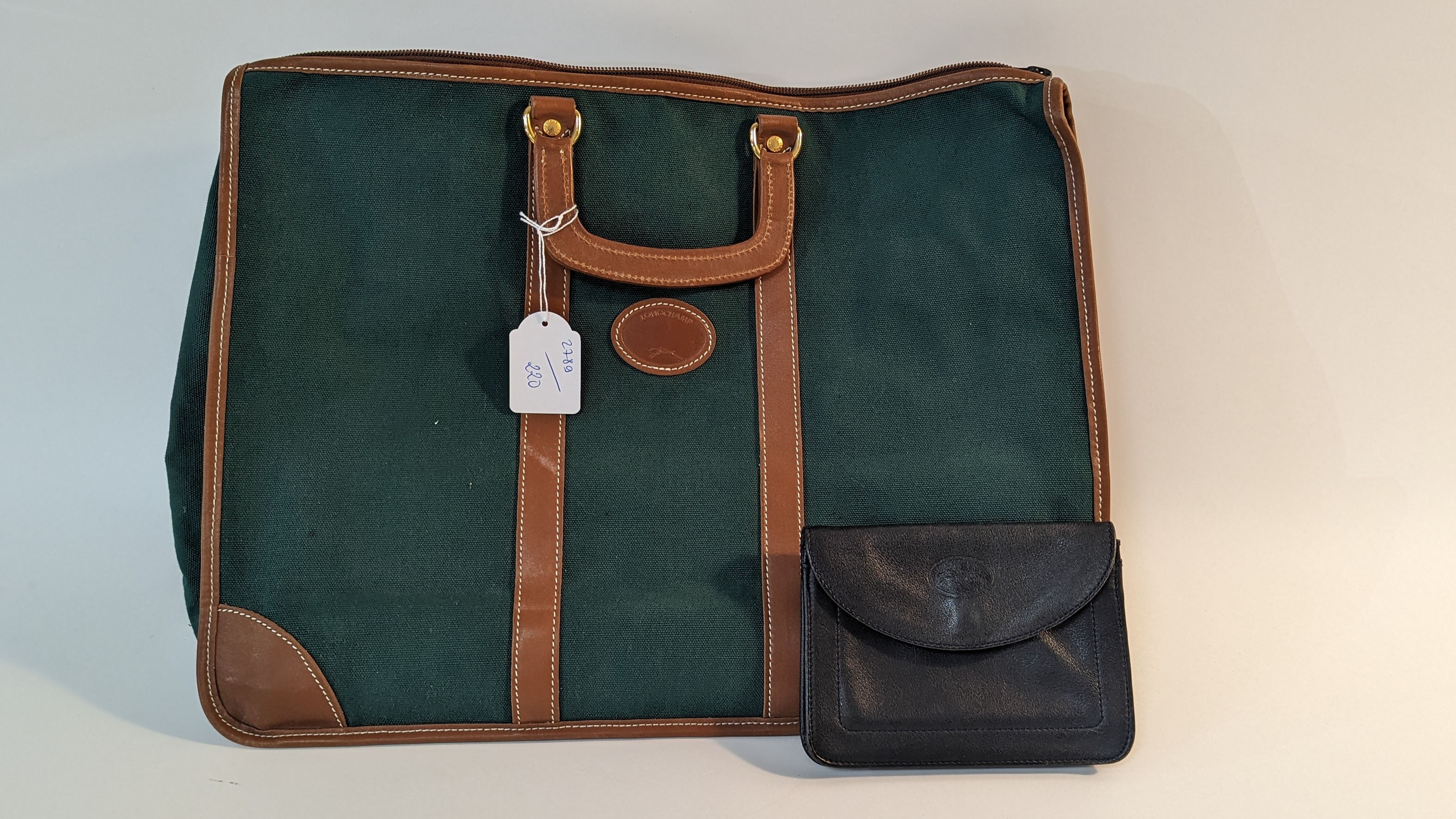 LONGCHAMPS