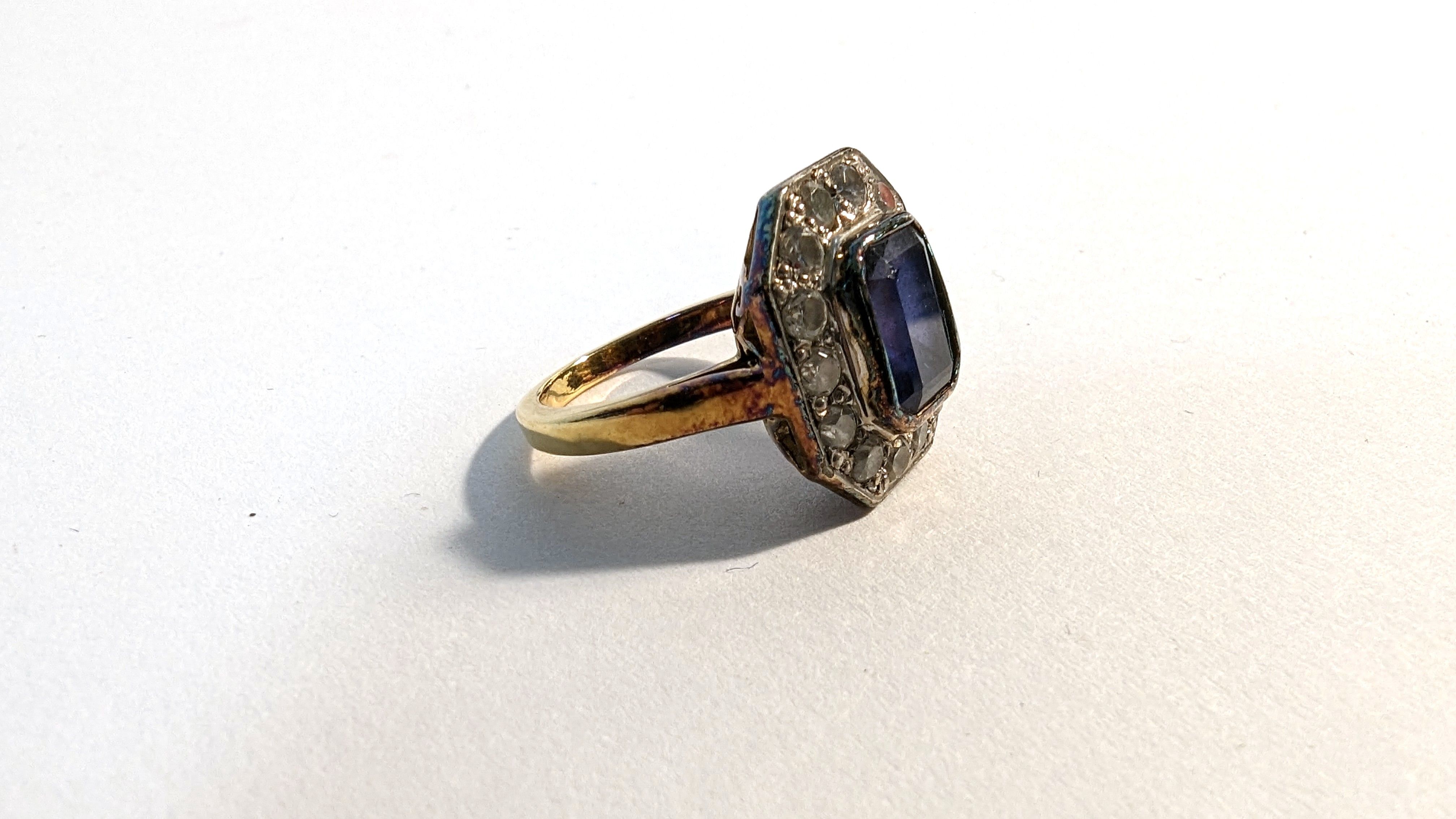 BAGUE octogonale en argent vermeillé sertie...