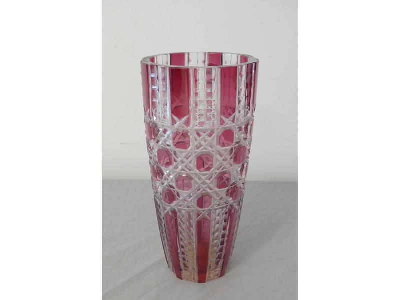 VASE rouleau en cristal taillé rouge et ...
