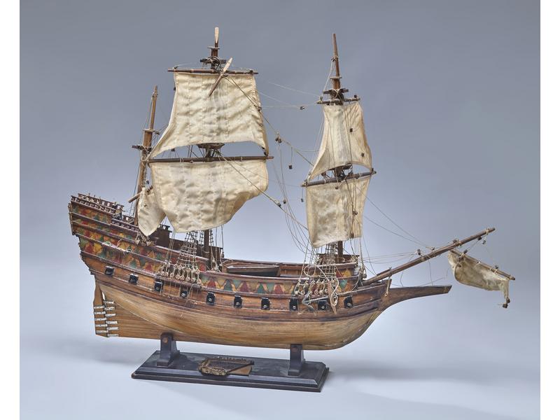 MAQUETTE DE BATEAU TROIS MÂTS, en bois à...
