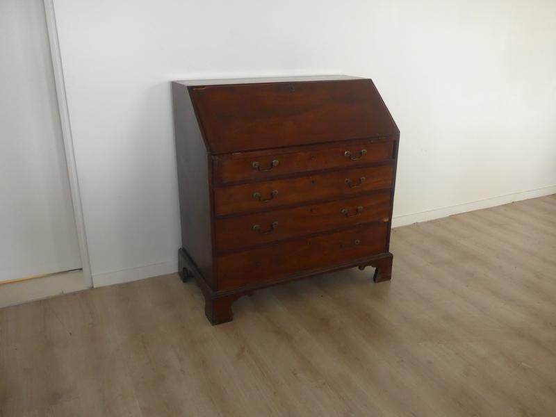 BUREAU DE PENTE en acajou et placage d'acajou,...