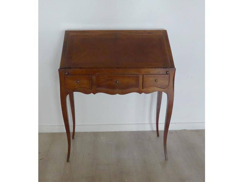 PETIT BUREAU DE PENTE en placage d'acajou...