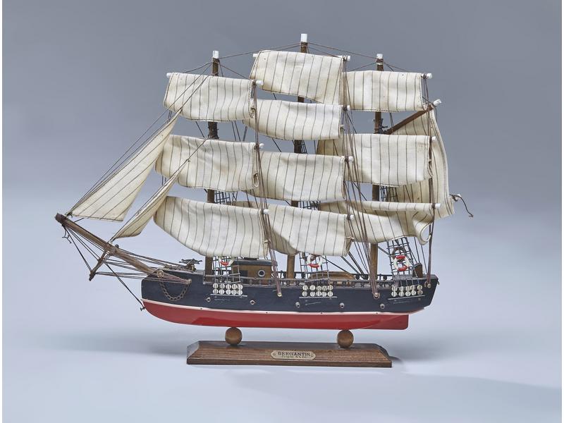 PETITE MAQUETTE DE BATEAU TROIS MÂTS, en...