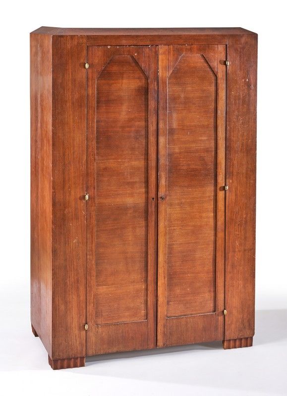 PETITE ARMOIRE en placage d'acajou rectangulaire...