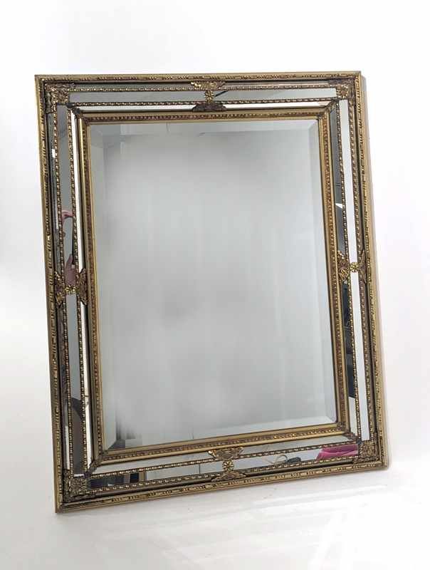 MIROIR rectangulaire biseauté dans un cadre...