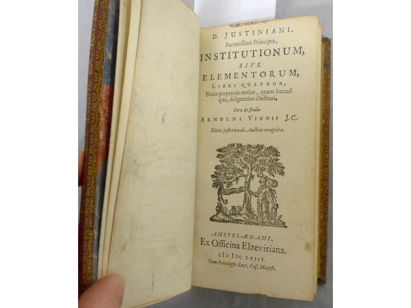 LOT de 2 volumes :