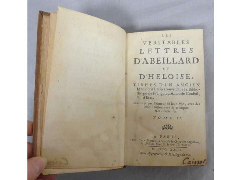 LOT comprenant 16 volumes :
