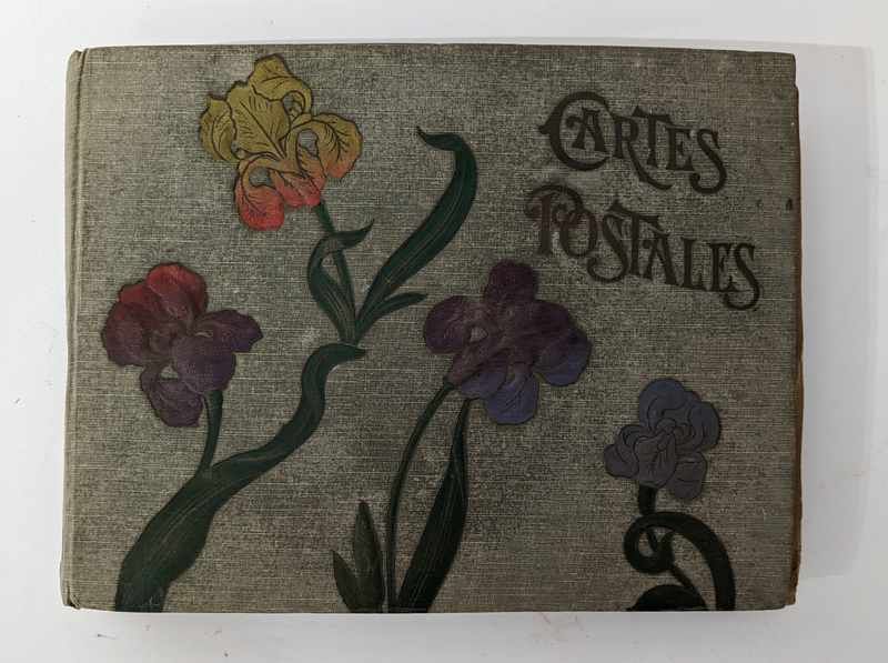 ALBUM DE CARTES POSTALES comprenant divers...