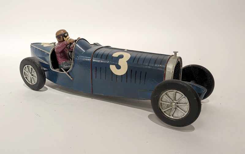 BUGATTI TYPE 59 de 1933 en tôle et bois peinte...