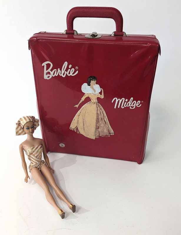 VALISE rouge Barbie Midge contenant une FASHION...