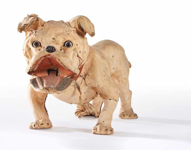 GRAND BULLDOG automate à mouvement mécanique...